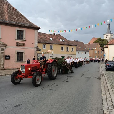 Kirchweihumzug.jpg